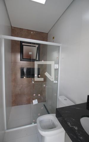 Casa para alugar com 374m², 5 quartos e 4 vagasBanheiro Externo