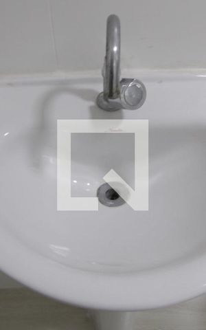 Casa para alugar com 374m², 5 quartos e 4 vagasBanheiro 2