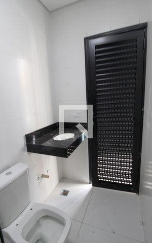 Casa para alugar com 374m², 5 quartos e 4 vagasBanheiro Externo