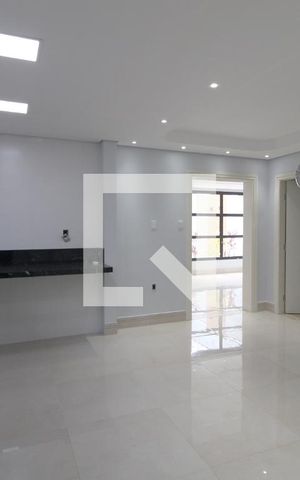 Casa para alugar com 374m², 5 quartos e 4 vagasCozinha