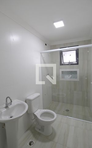 Casa para alugar com 374m², 5 quartos e 4 vagasBanheiro 2