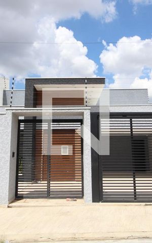 Casa para alugar com 374m², 5 quartos e 4 vagasFachada