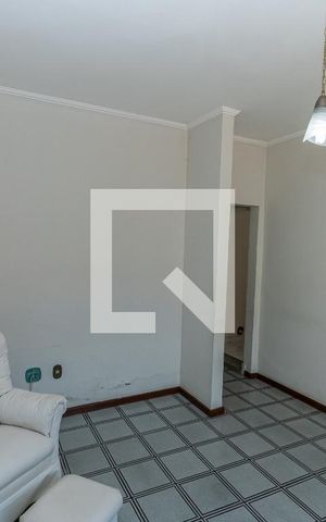 Casa à venda com 384m², 5 quartos e 4 vagas Casa à venda com 384m², 5 quartos e 4 vagasSala de TV