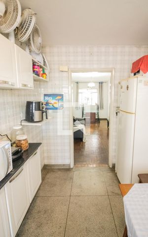 Apartamento à venda com 94m², 4 quartos e sem vaga Apartamento à venda com 94m², 4 quartos e sem vagaCozinha