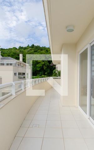 Apartamento para alugar com 228m², 3 quartos e 6 vagas Apartamento para alugar com 228m², 3 quartos e 6 vagasTerraço