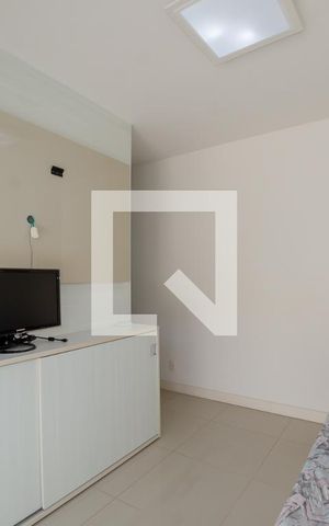 Apartamento para alugar com 228m², 3 quartos e 6 vagas Apartamento para alugar com 228m², 3 quartos e 6 vagasSuíte 3