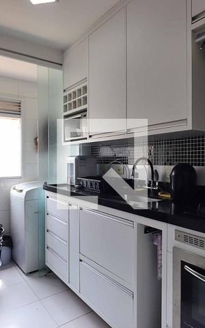 Apartamento à venda com 57m², 2 quartos e 1 vagaCozinha