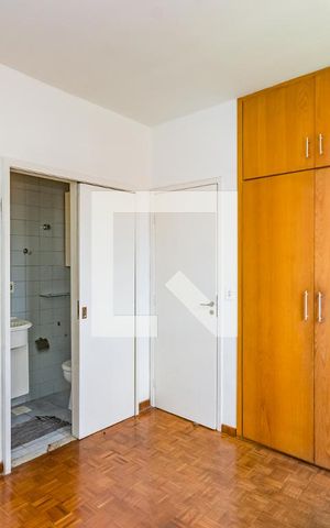 Apartamento à venda com 75m², 2 quartos e 1 vaga Apartamento à venda com 75m², 2 quartos e 1 vagaSuíte