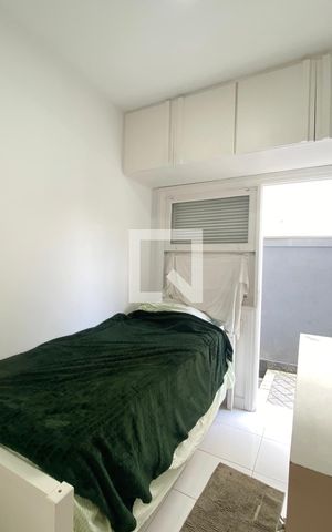 Casa de condomínio para alugar com 450m², 3 quartos e 4 vagasQuarto de Serviço