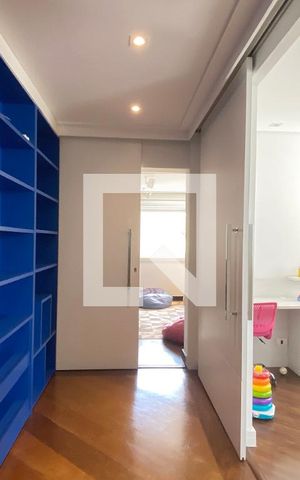 Casa de condomínio para alugar com 450m², 3 quartos e 4 vagasBrinquedoteca