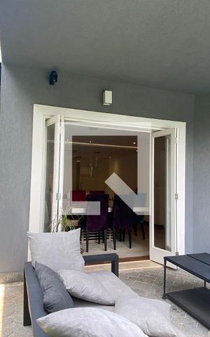 Casa de condomínio para alugar com 450m², 3 quartos e 4 vagasVaranda