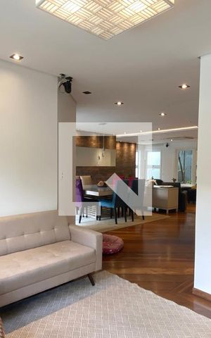 Casa de condomínio para alugar com 450m², 3 quartos e 4 vagasSala 2