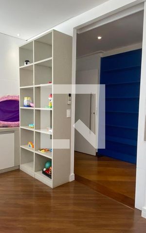 Casa de condomínio para alugar com 450m², 3 quartos e 4 vagasBrinquedoteca