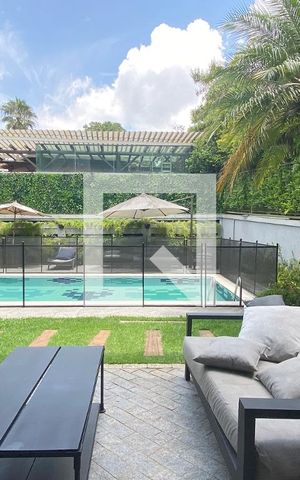 Casa de condomínio para alugar com 450m², 3 quartos e 4 vagasVaranda