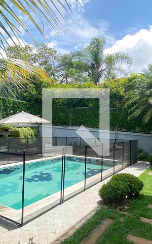 Casa de condomínio para alugar com 450m², 3 quartos e 4 vagasPiscina