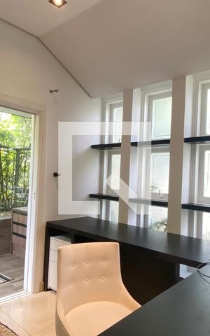 Casa de condomínio para alugar com 450m², 3 quartos e 4 vagasEscritório