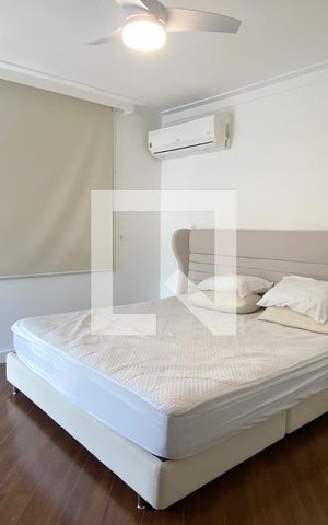 Casa de condomínio para alugar com 450m², 3 quartos e 4 vagasSuíte 1