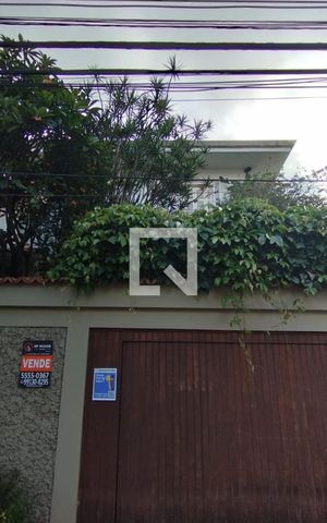 Casa à venda com 400m², 4 quartos e 3 vagasFachada