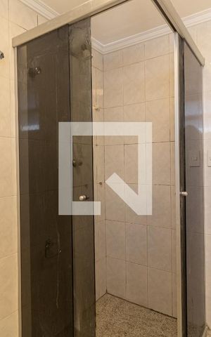 Apartamento à venda com 75m², 2 quartos e sem vagaBanheiro Social