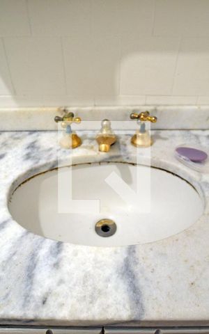 Apartamento para alugar com 44m², 1 quarto e sem vagaBanheiro