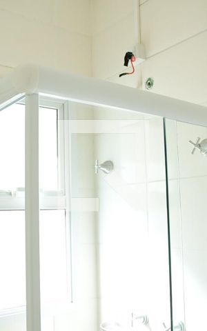 Casa de condomínio para alugar com 103m², 3 quartos e 2 vagasBanheiro Social