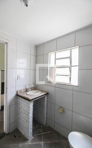 Casa para alugar com 283m², 4 quartos e 1 vaga Casa para alugar com 283m², 4 quartos e 1 vagaBanheiro 2