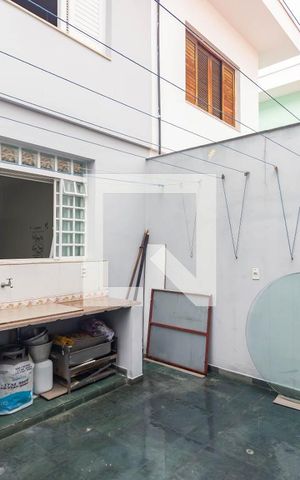 Casa à venda com 154m², 3 quartos e 2 vagas Casa à venda com 154m², 3 quartos e 2 vagasÁrea de Serviço