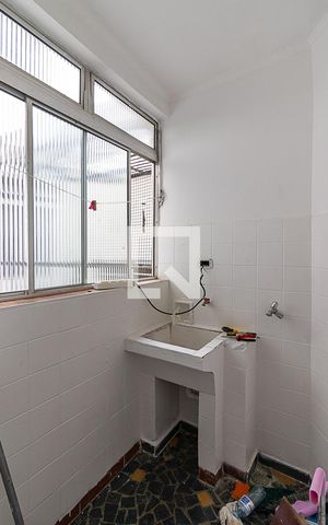 Apartamento para alugar com 72m², 2 quartos e sem vaga Apartamento para alugar com 72m², 2 quartos e sem vagaÁrea de serviço