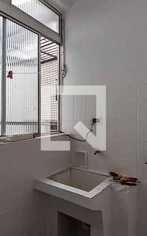 Apartamento para alugar com 72m², 2 quartos e sem vaga Apartamento para alugar com 72m², 2 quartos e sem vagaÁrea de serviço