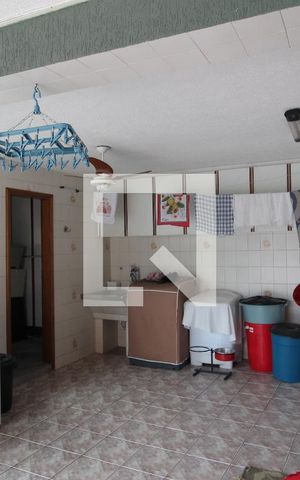 Casa à venda com 264m², 5 quartos e 2 vagasÁrea de Serviço