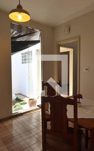 Casa à venda com 266m², 3 quartos e 4 vagasCopa