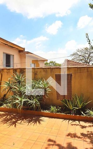 Casa à venda com 266m², 3 quartos e 4 vagasQuintal
