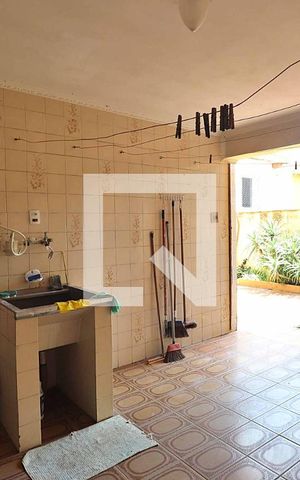 Casa à venda com 266m², 3 quartos e 4 vagasÁrea de Serviço