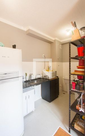 Apartamento à venda com 48m², 2 quartos e sem vagaCozinha