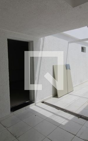 Casa de condomínio para alugar com 250m², 2 quartos e 4 vagasQuintal/Garagem