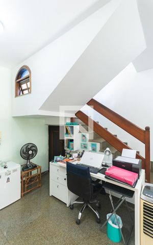 Casa à venda com 190m², 3 quartos e 1 vagaHall (segundo andar)