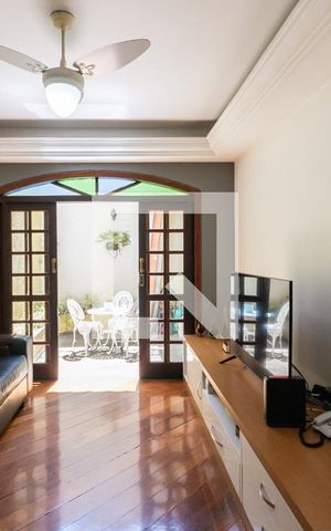 Casa à venda com 190m², 3 quartos e 1 vagaSala (primeiro andar)