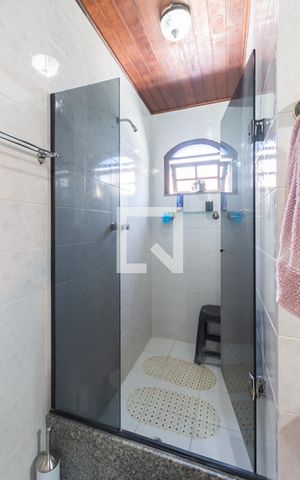 Casa à venda com 190m², 3 quartos e 1 vagaBanheiro 1 (segundo andar)