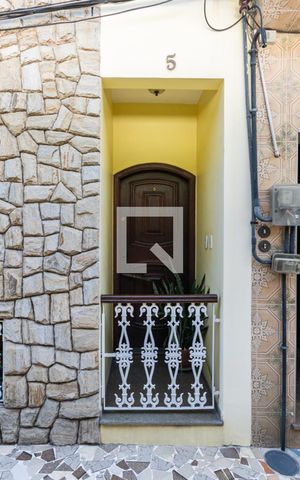 Casa à venda com 190m², 3 quartos e 1 vagaFachada