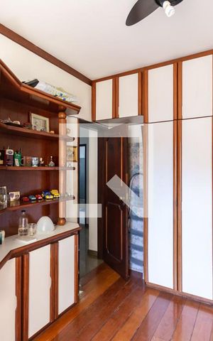 Casa à venda com 190m², 3 quartos e 1 vagaQuarto 2 (segundo andar)