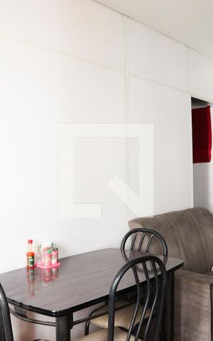 Studio à venda com 48m², 2 quartos e sem vaga Studio à venda com 48m², 2 quartos e sem vagaSala