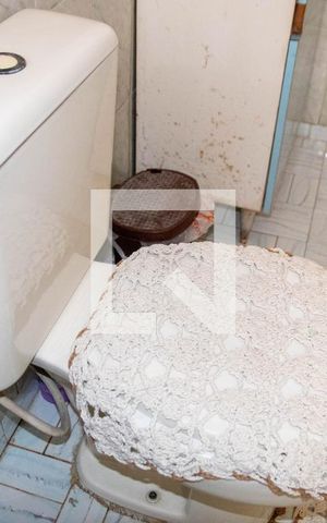 Casa de condomínio à venda com 78m², 1 quarto e 1 vaga Casa de condomínio à venda com 78m², 1 quarto e 1 vagaBanheiro