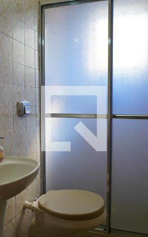 Apartamento à venda com 66m², 2 quartos e sem vagaBanheiro