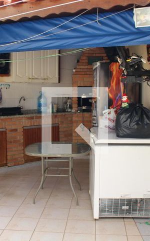 Casa à venda com 120m², 2 quartos e 3 vagasQuintal