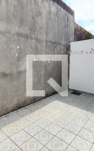 Casa à venda com 256m², 4 quartos e 3 vagas Casa à venda com 256m², 4 quartos e 3 vagasQuintal