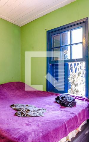 Casa à venda com 300m², 3 quartos e 4 vagas Casa à venda com 300m², 3 quartos e 4 vagasQuarto edícula