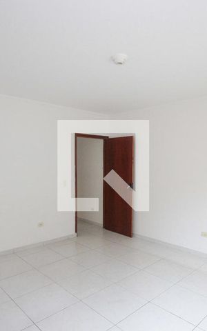 Casa para alugar com 160m², 3 quartos e 2 vagas Casa para alugar com 160m², 3 quartos e 2 vagasSuite