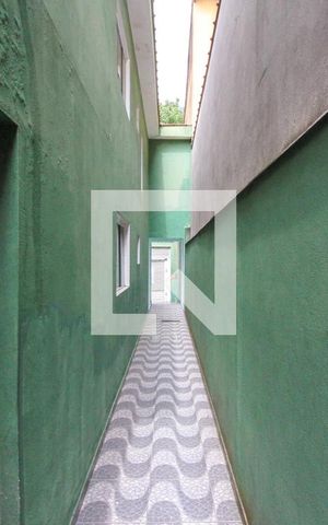 Casa para alugar com 160m², 3 quartos e 2 vagas Casa para alugar com 160m², 3 quartos e 2 vagasCorredor