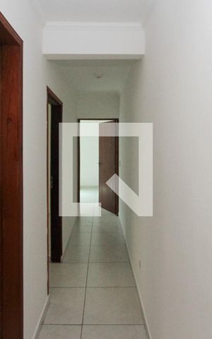 Casa para alugar com 160m², 3 quartos e 2 vagas Casa para alugar com 160m², 3 quartos e 2 vagasCorredor