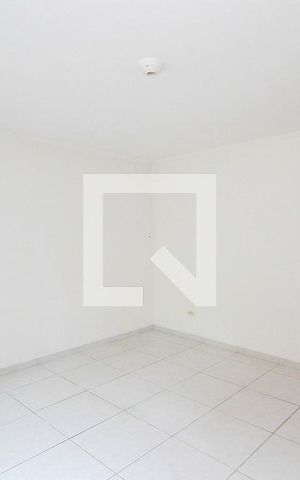 Casa para alugar com 160m², 3 quartos e 2 vagas Casa para alugar com 160m², 3 quartos e 2 vagasSuite